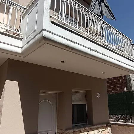 Chez Vaso ** Leisure Maisonette** *